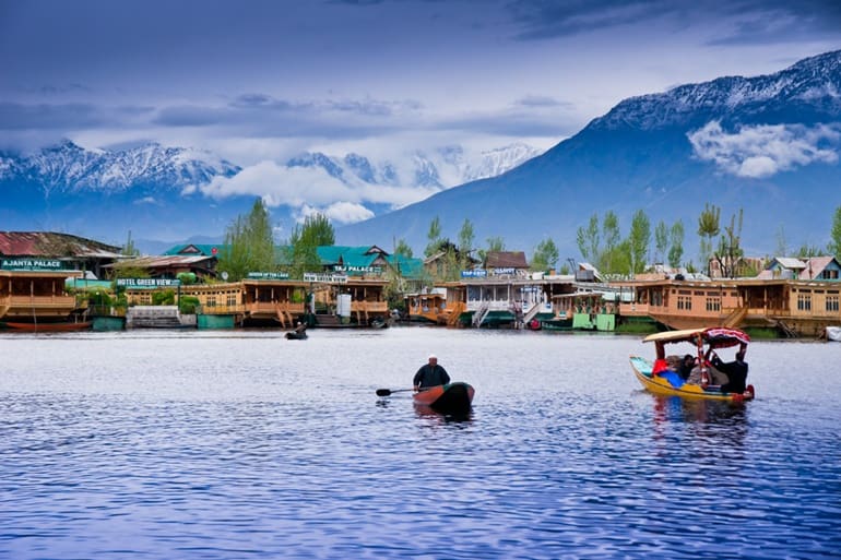 श्रीनगर के डल झील घूमने की जानकारी और पर्यटन स्थल, Dal Lake In Hindi