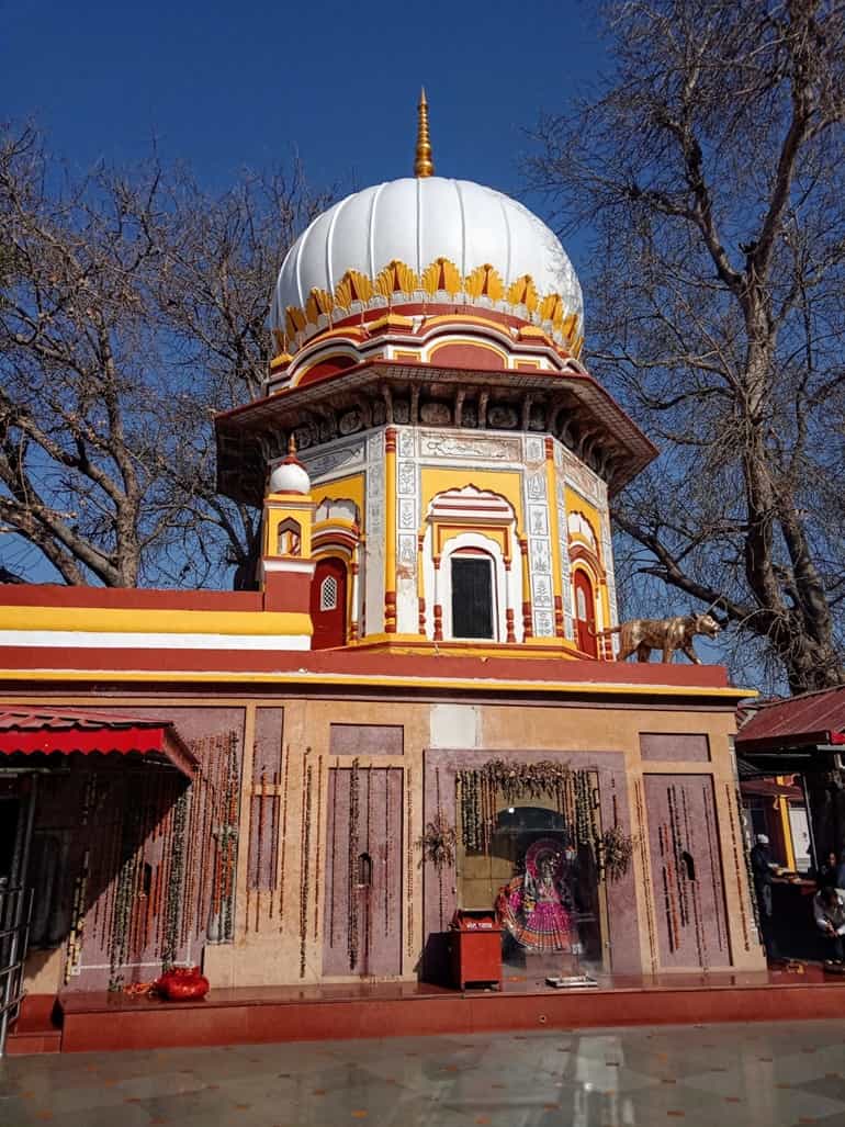 माँ बाला सुंदरी मंदिर त्रिलोकपुर हिमाचल प्रदेश के दर्शन की जानकारी, त्रिलोकपुर मंदिर