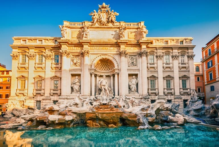 इटली के पर्यटन स्थल ट्रेवी फाउंटेन रोम