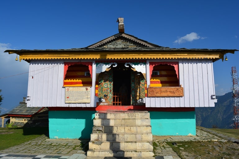 बिजली महादेव मंदिर के दर्शन की जानकारी और इसके पर्यटन स्थल, Bijli Mahadev Temple In Hindi