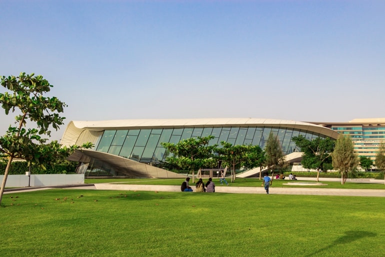 दुबई में देखने लायक जगह एतिहाद संग्रहालय दुबई