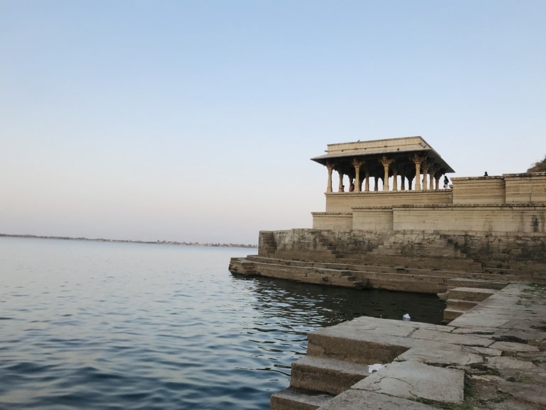 राजसमंद झील घूमने की जानकारी और इसके पर्यटन स्थल - Rajsamand Lake In Hindi