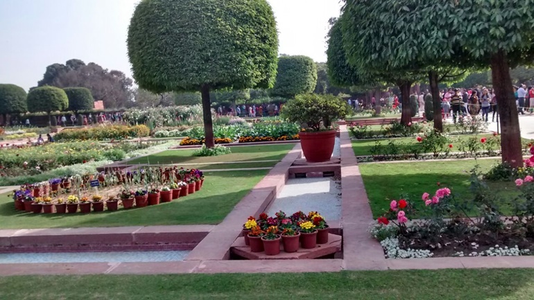 नई दिल्ली के मुगल गार्डन खुलने का समय