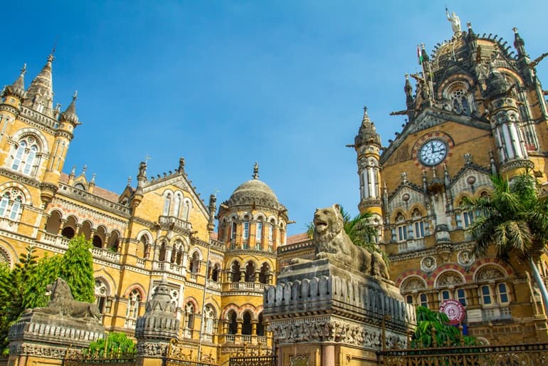छत्रपति शिवाजी टर्मिनस मुंबई और इसके प्रमुख पर्यटन स्थल - Chhatrapati  Shivaji Terminus Railway Station Mumbai Information In Hindi
