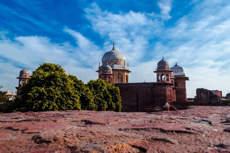 शेख चिल्ली का मकबरा कुरुक्षेत्र और इसके प्रमुख पर्यटन स्थल - Sheikh Chilli Tomb In Hindi