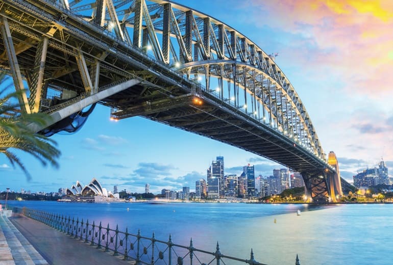 सिडनी ऑस्ट्रेलिया का फेमस पर्यटन स्थल हार्बर ब्रिज