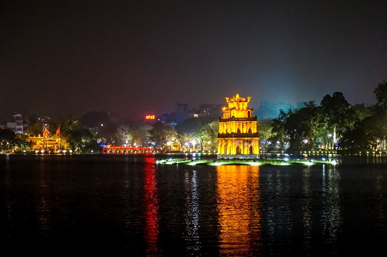 वियतनाम के प्रमुख पर्यटन स्थल हनोई 