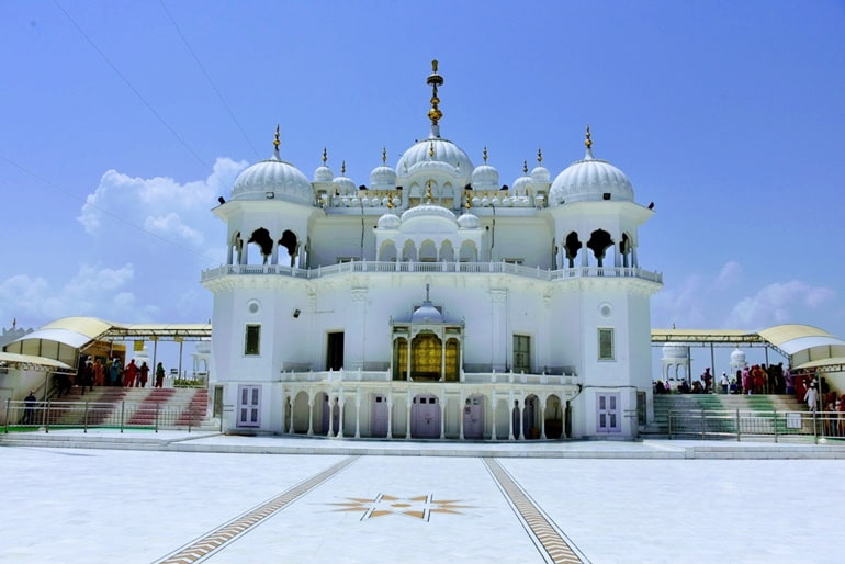 पंजाब के प्रसिद्ध धार्मिक स्थल आनंदपुर साहिब