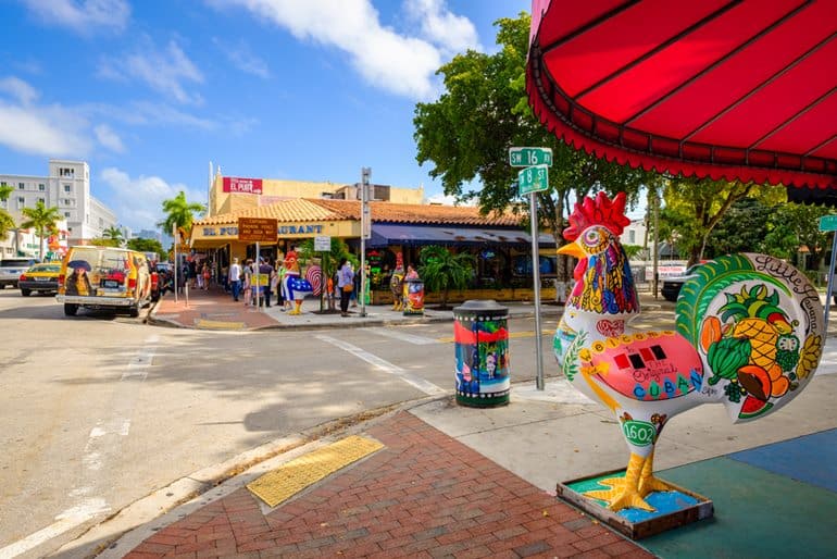 मियामी का प्रसिद्ध पर्यटन स्थल लिटिल हवाना