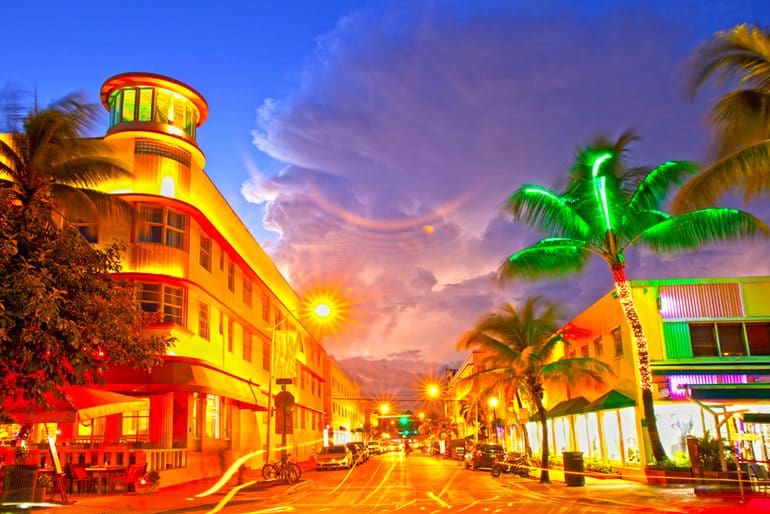 मियामी पर्यटन में घूमने लायक जगह की जानकारी - Miami In Hindi