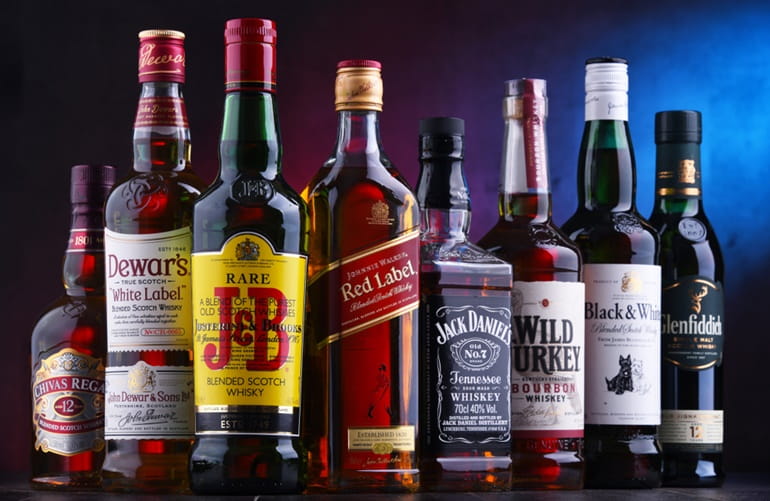 भारत के टॉप 10 व्हिस्की ब्रांड - Best Whiskey Brand In Hindi