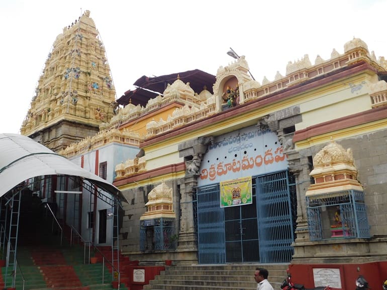 भगवान राम का प्रसिद्ध मंदिर सीता रामचंद्रस्वामी मंदिर