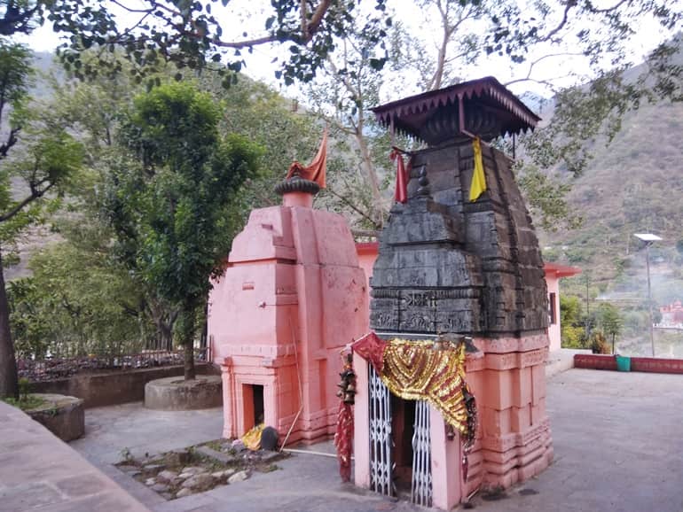  गोपेश्वर पर्यटन का सबसे लोकप्रिय मंदिर चन्द्रिका देवी मंदिर