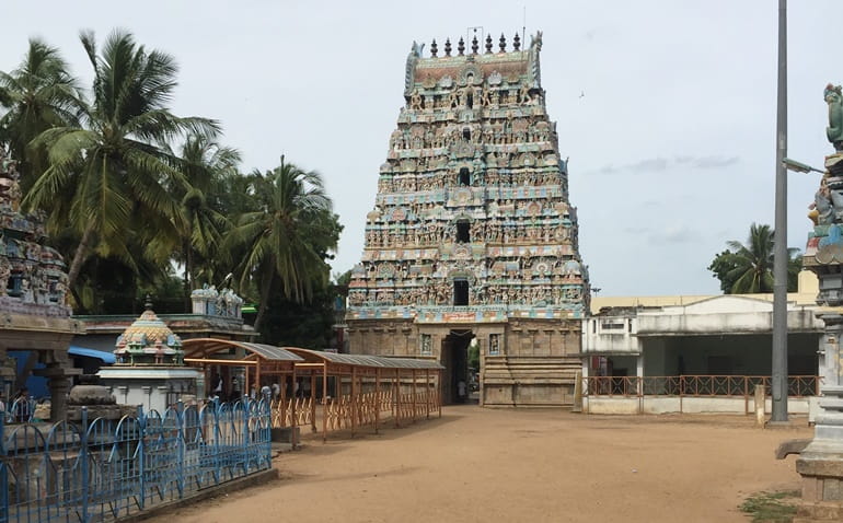 तमिलनाडु के प्रसिद्ध हिन्दू मंदिर नागनाथस्वामी मंदिर तंजावुर