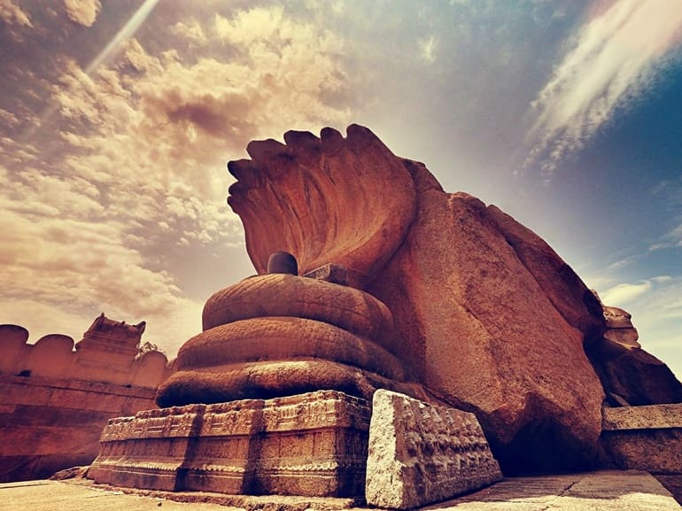 आंध्र प्रदेश का दर्शनीय स्थल लेपाक्षी मंदिर