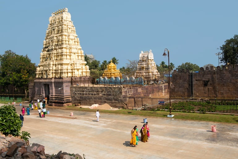 दक्षिण भारत के शिव मंदिर मल्लिकार्जुन स्वामी 