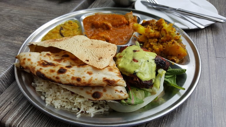 नेतरहाट(छोटानागपुर की रानी) में खाने के लिए प्रसिद्ध भोजन - 