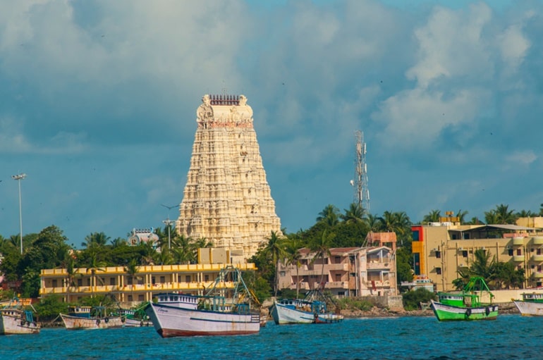तमिलनाडु का प्रसिद्ध मंदिर रामनाथस्वामी मंदिर रामेश्वरम