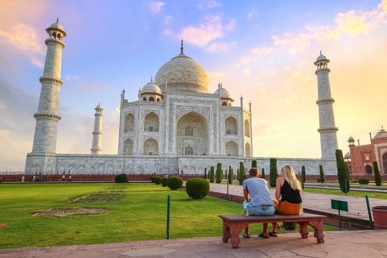 उत्तर प्रदेश के 10 प्रमुख पर्यटन स्थल की जानकारी - Uttar Pradesh Tourism In Hindi