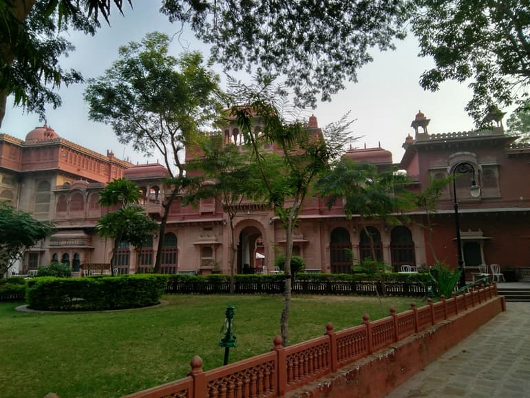 Gajner Palace Bikaner History In Hindi