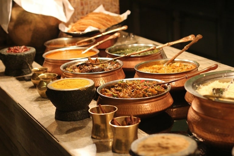 औरंगाबाद में प्रसिद्ध स्थानीय भोजन - Food And Restaurants Of Aurangabad In Hindi
