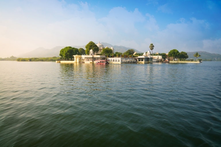 उदय सागर झील घूमने की जानकारी - Udai Sagar Lake In Hindi