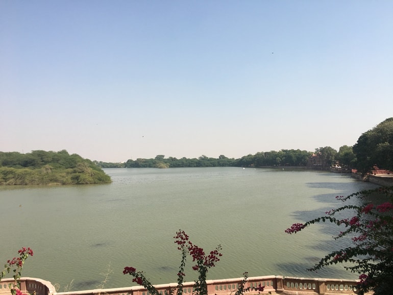 बीकानेर की गजनेर झील खुलने और बंद होने का समय 
