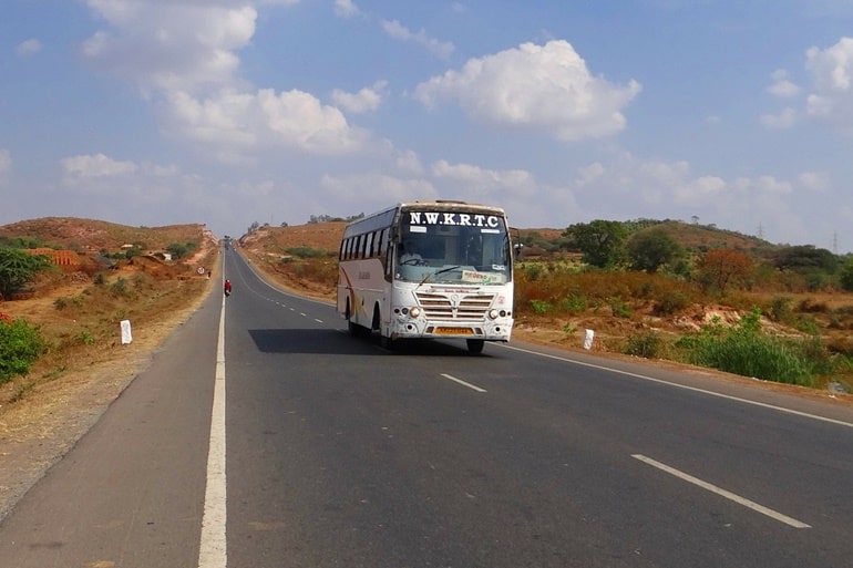 बस से उदयपुर कैसे पहुंचे - How To Reach Udaipur By Bus In Hindi