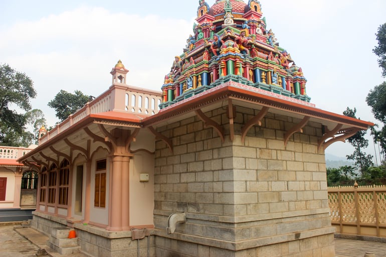 वायनाड का धार्मिक स्थल पुलियारमाला जैन मंदिर - Wayanad Ka Dharmik Sthal Puliyarmala Jain Temple In Hindi