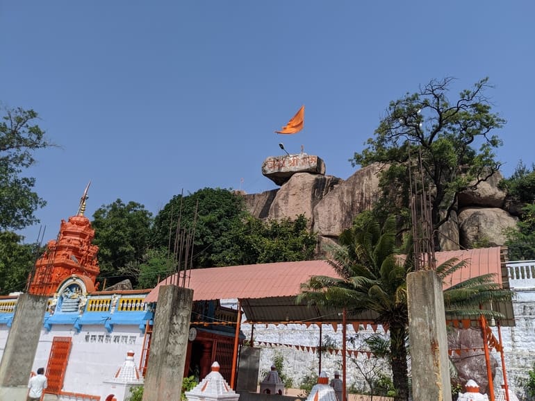 निजामाबाद का प्रसिद्ध मंदिर सारंगपुर हनुमान मंदिर - Nizamabad Ka Prasidh Mandir Sarangpur Hanuman Mandir In Hindi