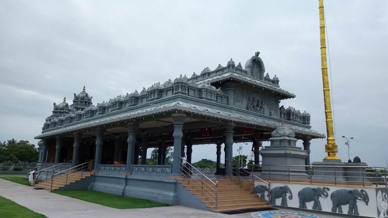 निजामाबाद का प्रसिद्ध मंदिर नीलकंठेश्वर मंदिर - Nizamabad Ka Prasidh Mandir Neelakanteshwara Temple In Hindi