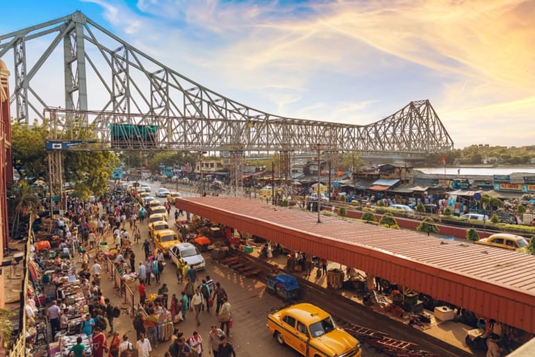 कोलकाता का प्रसिद्ध हावड़ा ब्रिज घूमने की जानकारी - Howrah Bridge In Hindi