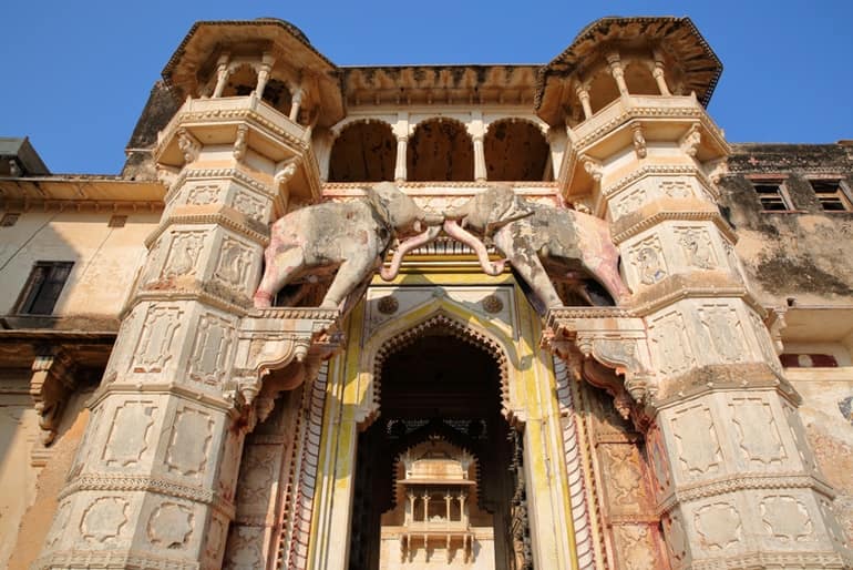 बूंदी के गढ़ पैलेस घूमने की जानकारी - Garh Palace Bundi In Hindi