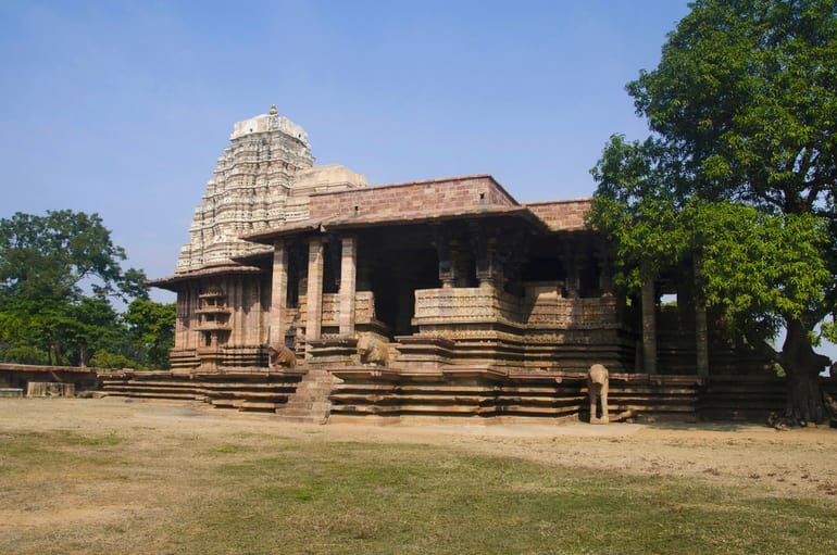 वारंगल का तीर्थ स्थल रामप्पा मंदिर - Warangal Ka Tirth Sthal Ramappa Temple In Hindi