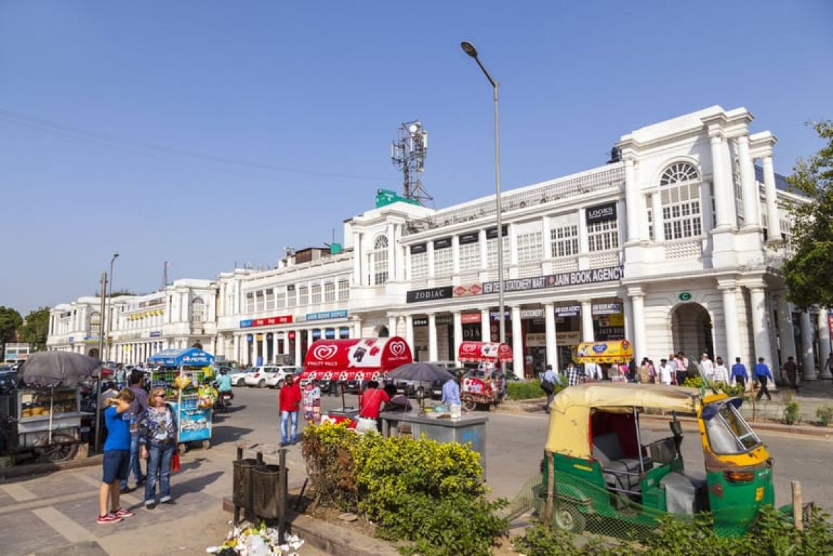 द ल ल क मशह र जगह कन ट प ल स घ मन क प र ज नक र Connaught Place Delhi In Hindi