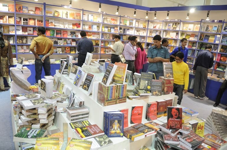 Calcutta Book Fair In Hindi