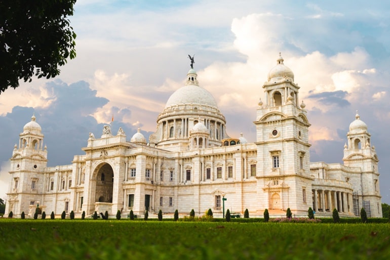 Kolkata Ke Pramukh Darshaniya Sthal Victoria Memorial In Hindi