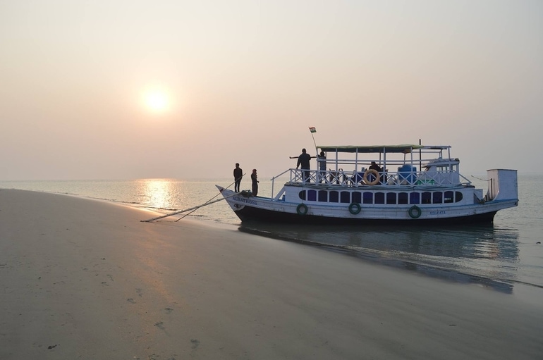 समुद्र मार्ग से गोवा पहुंचे – How to Reach Goa By Sea Route In Hindi