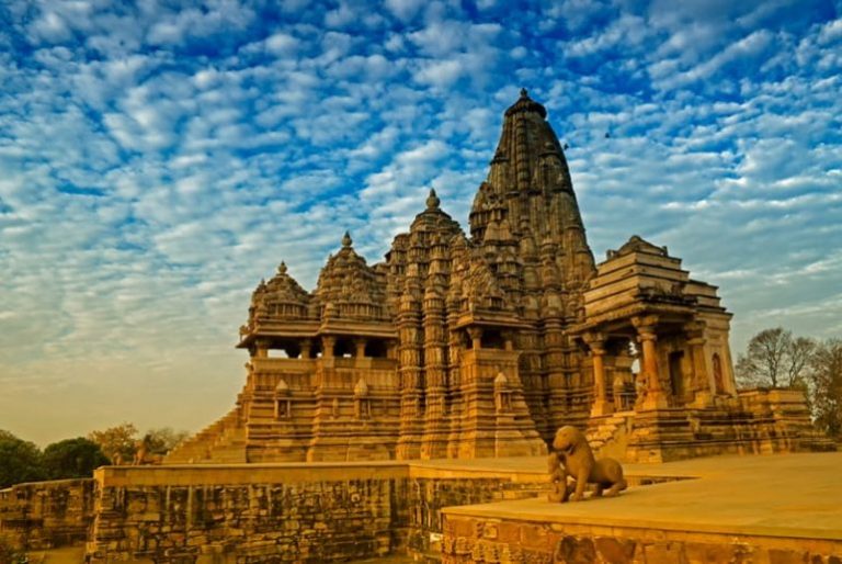 खुजराहो मंदिर – Khajuraho In Hindi
