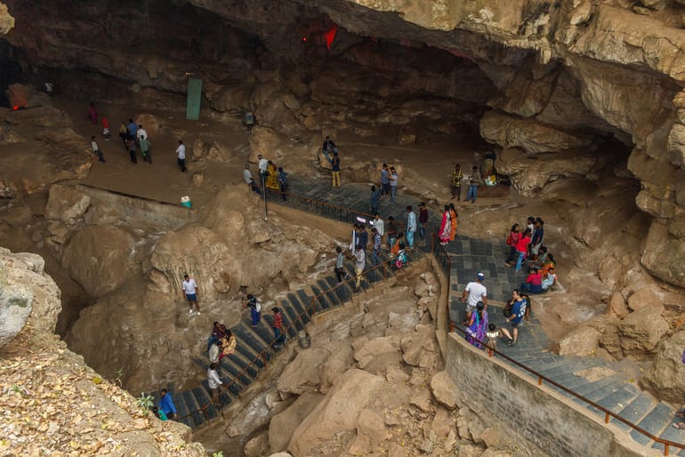 बोर्रा केवस विशाखापतटनम – Borra Caves Visakhapatnam In Hindi