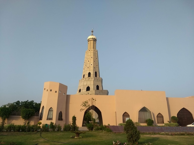 फतेह बुर्ज पंजाब – Fateh Burj Punjab In Hindi