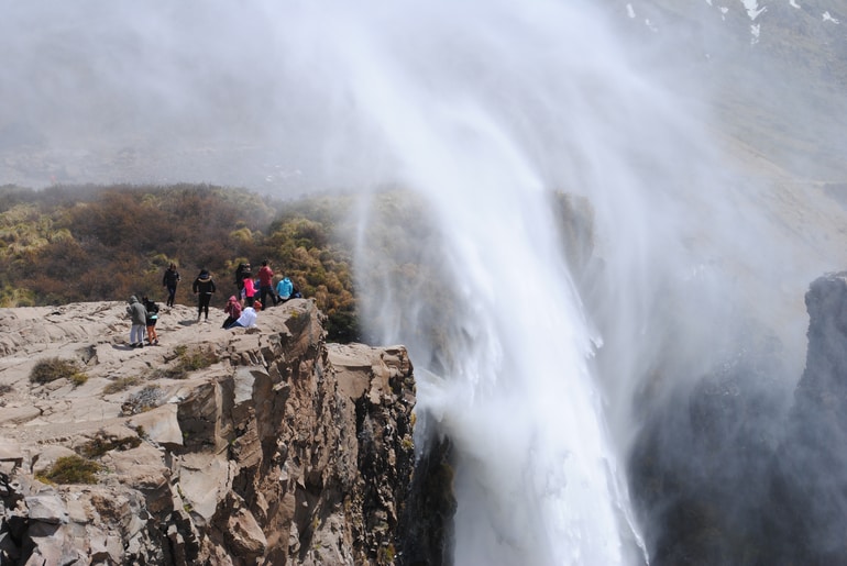 रिवर्से वॉटरफॉल लोनवाला – Reverse waterfall in Lonavala In Hindi