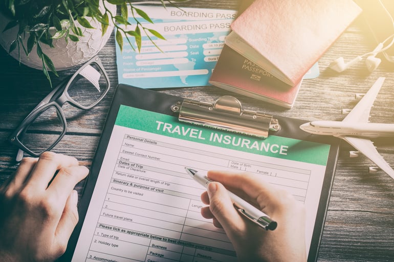 स्वास्थ्य और यात्रा बीमा खरीदें – Buy Health And Travel Insurance In Hindi