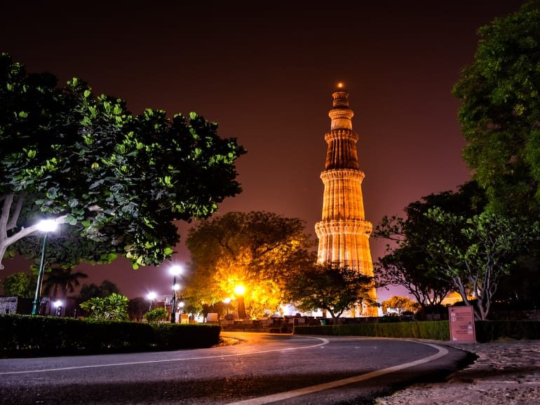 भारत की 8 सबसे प्रसिद्ध और सबसे ऊँची मीनारे  - 8 Most Famous And Tallest Minar In India In Hindi