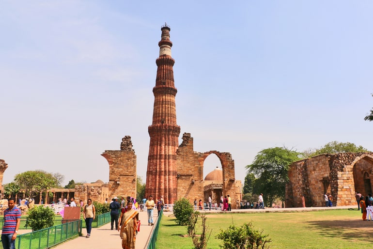 क़ुतुब मीनार दिल्ली - Qutub Tower In Hindi