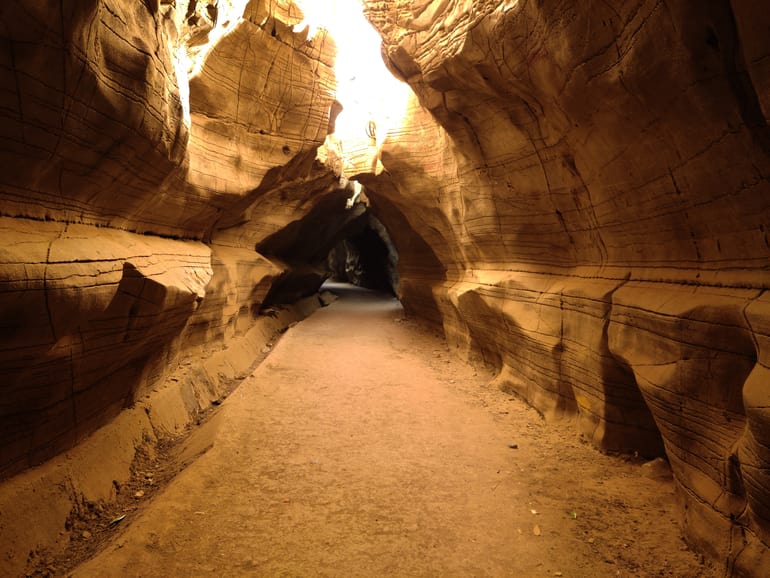बेलम गुफाएं आंध्र प्रदेश – Belum Caves In Hindi