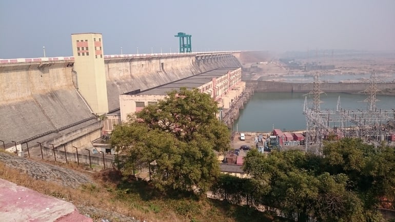 हीराकुंड बांध की वास्तुकला – Architecture of Hirakud Dam in Hindi