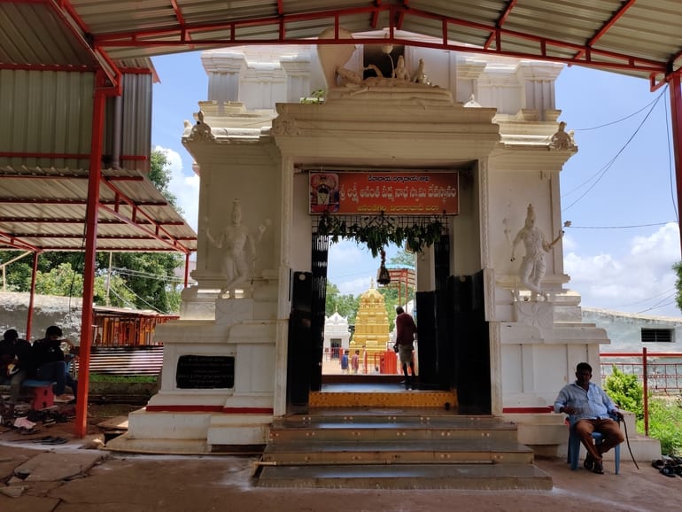 श्री अनंत पद्मनाभ स्वामी मंदिर – Shri Anant Padmanabha Swamy Temple