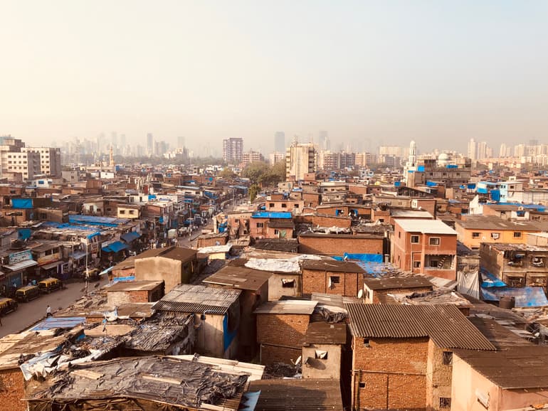 'एशिया का सबसे बड़े स्लम' धारावी की यात्रा – Dharavi in Hindi