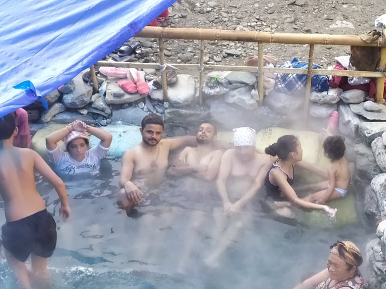 रालोंग हॉट स्प्रिंग्स - Ralong Hot Water Springs in Hindi